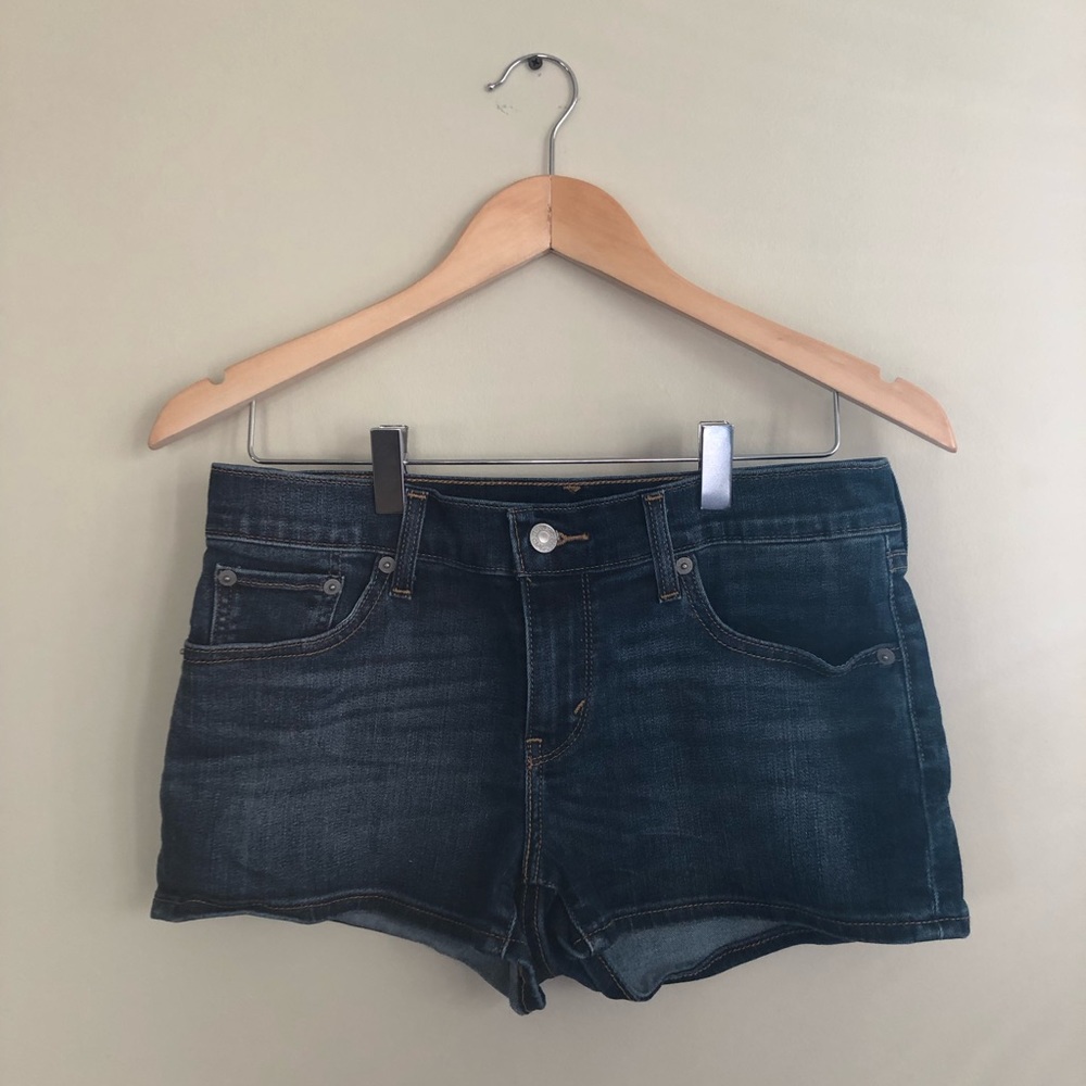 Levi’s denim shorts